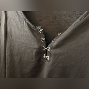 SHEIN - Women’s warmer lined long sleeve top with front clasps in size 6